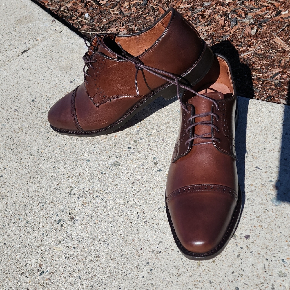 Allen Edmonds Clifton Brown Leather Cap-Toe Derby Shoes Men's Size 11 Narrow